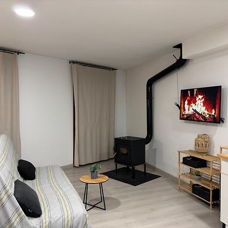 Apartament Gritella Cornudella de Montsant ภายนอก รูปภาพ