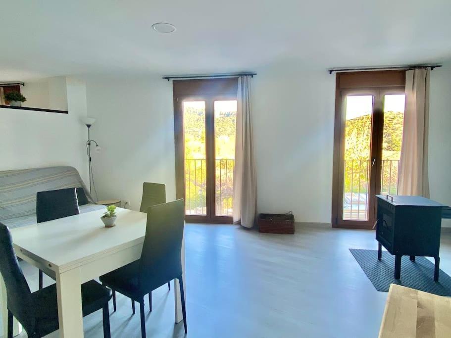 Apartament Gritella Cornudella de Montsant ภายนอก รูปภาพ